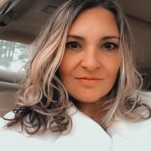 Meet your Posher, Pamela